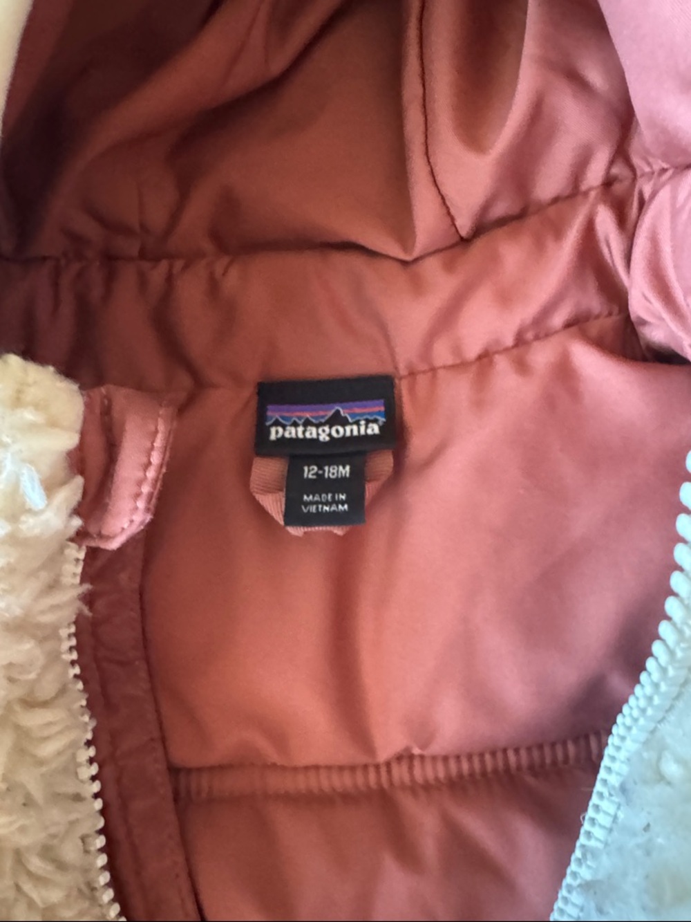Patagonia Cream Sherpa Hooded Coat with Pink Lining - Picture 2 of 5